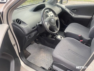 Toyota Yaris 2009, kuva 5/11