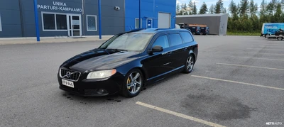 Volvo V70 2010, photo 1/7