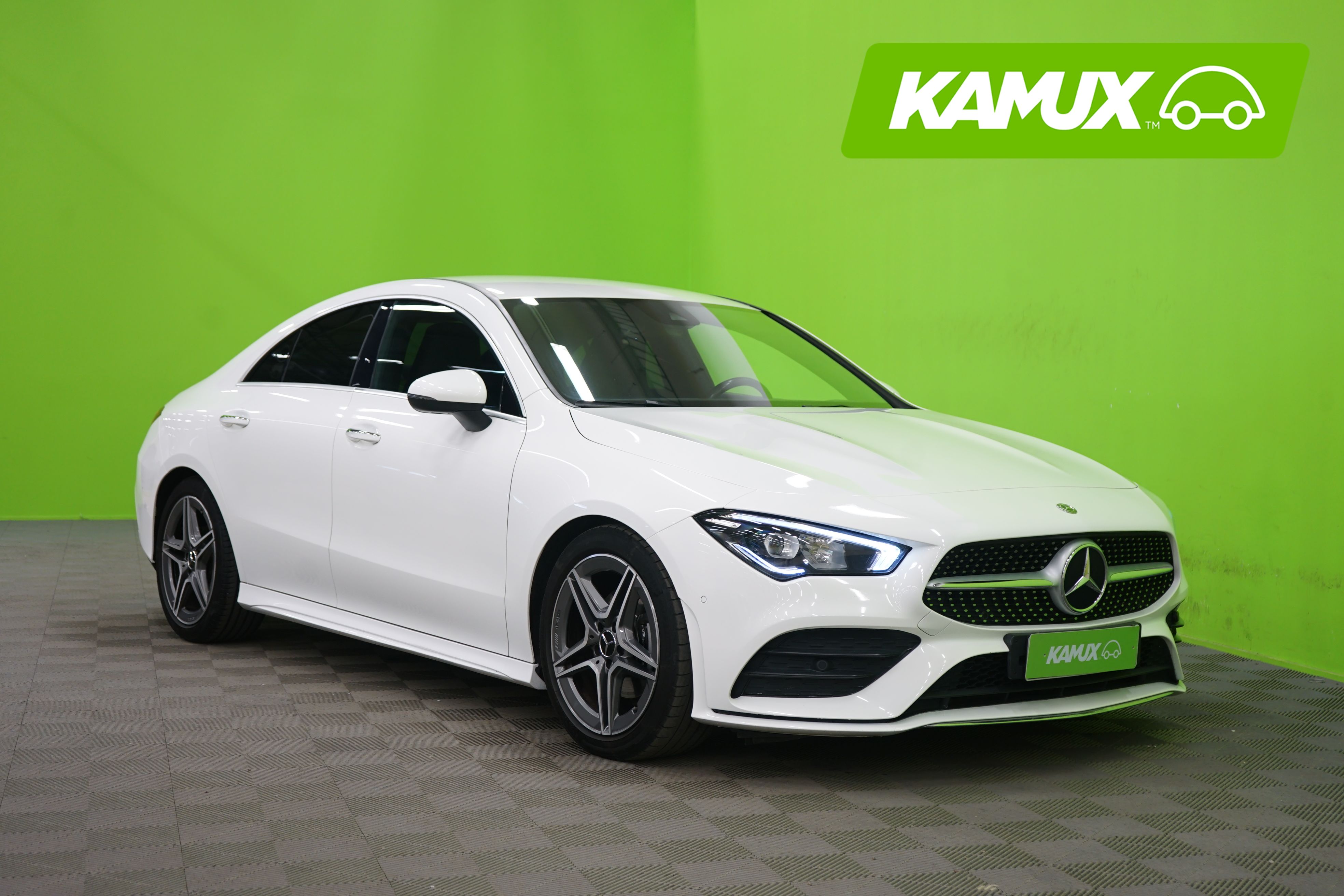 Mercedes-Benz CLA 180 A Business AMG