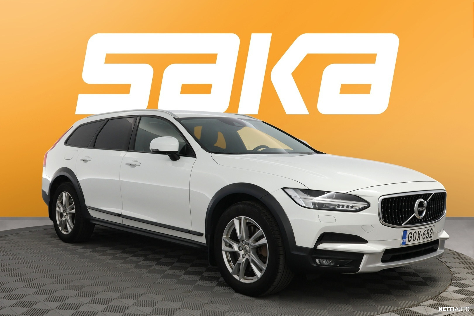 Volvo V90 Cross Country
