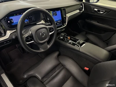 Volvo V60 2024, photo 4/7