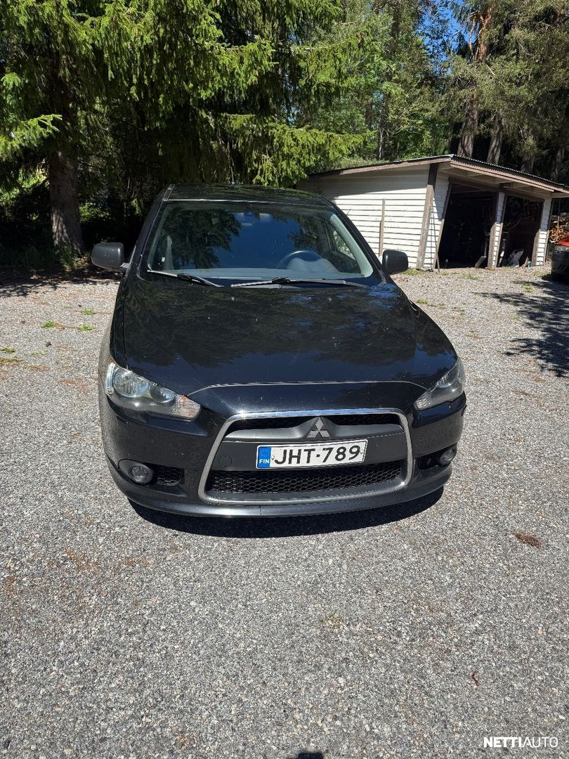 Mitsubishi Lancer