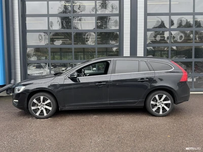 Volvo V60 D6 Plug-in Hybrid AWD aut. 2015, kuva 3/14