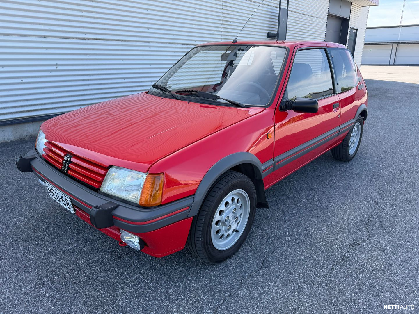 Peugeot 205