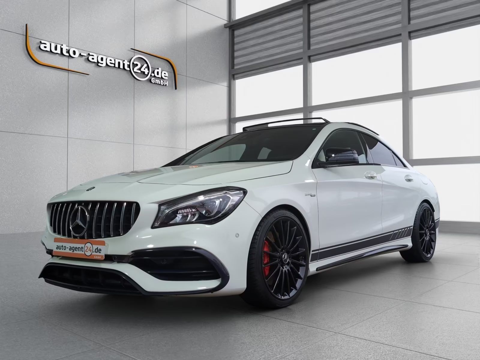 Mercedes-Benz CLA 45 AMG